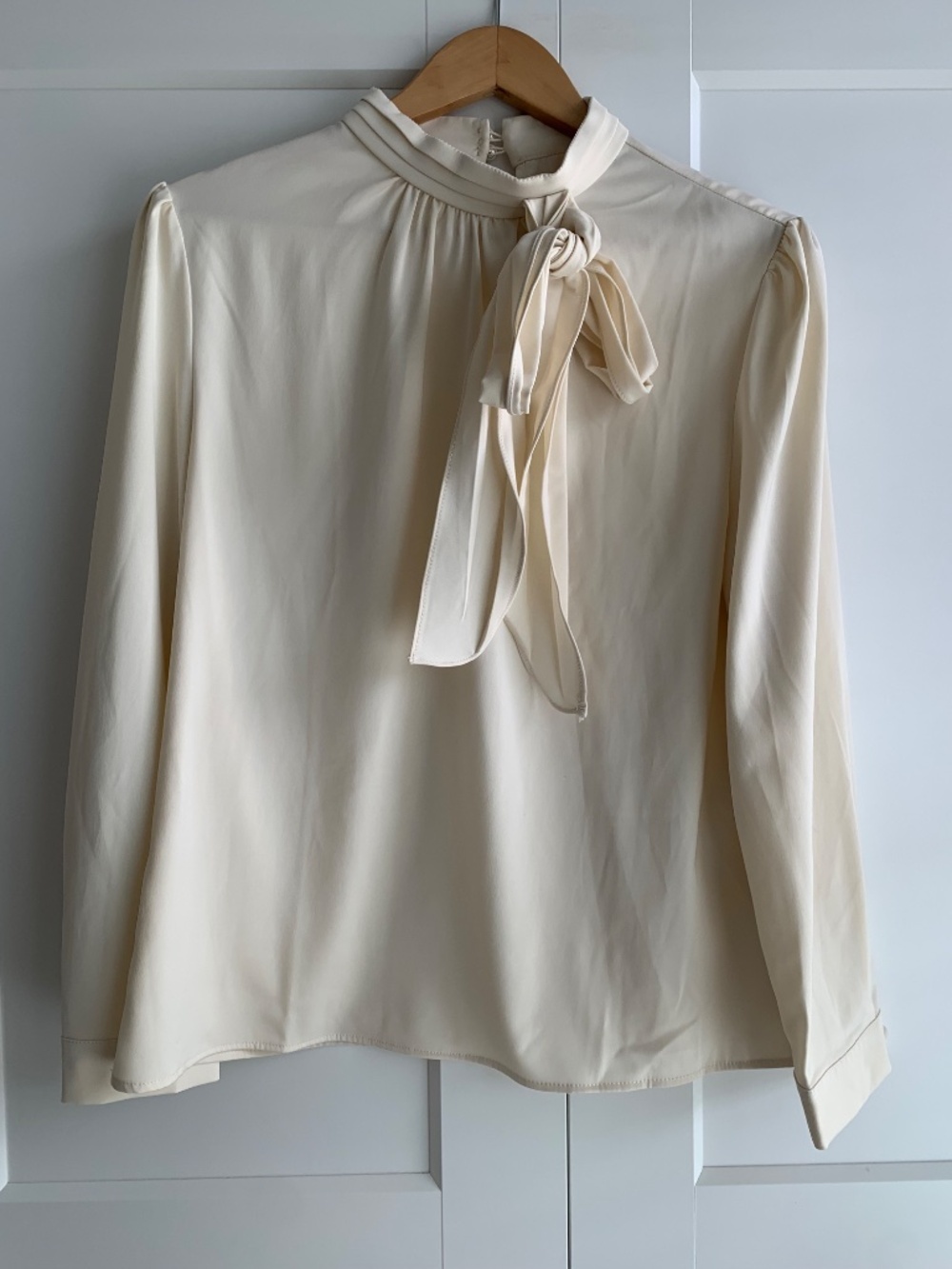 KOTN Bow Neck Long Sleeve Shirt Blouse Women's size L - Picture 2 of 14